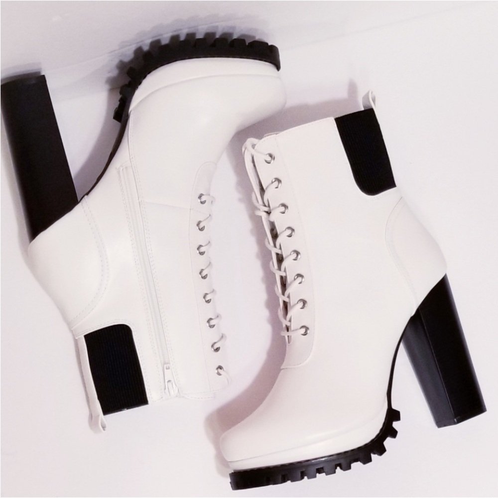 Lace-Up White Ankle Booties with Chunky Heel - Picture 4 of 5